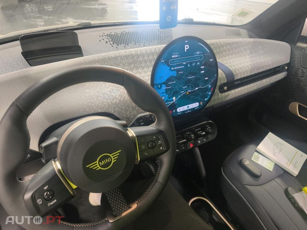 MINI Cooper Cooper SE Favoured M
