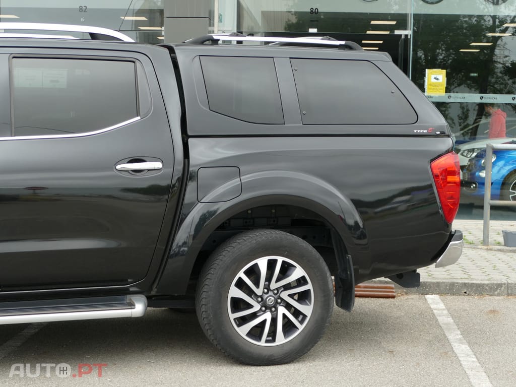 Nissan Navara 2.3 dCi CD 4WD Tekna