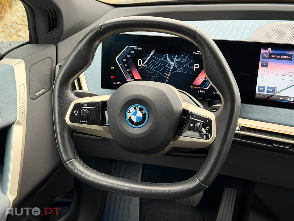 BMW iX xDrive 40