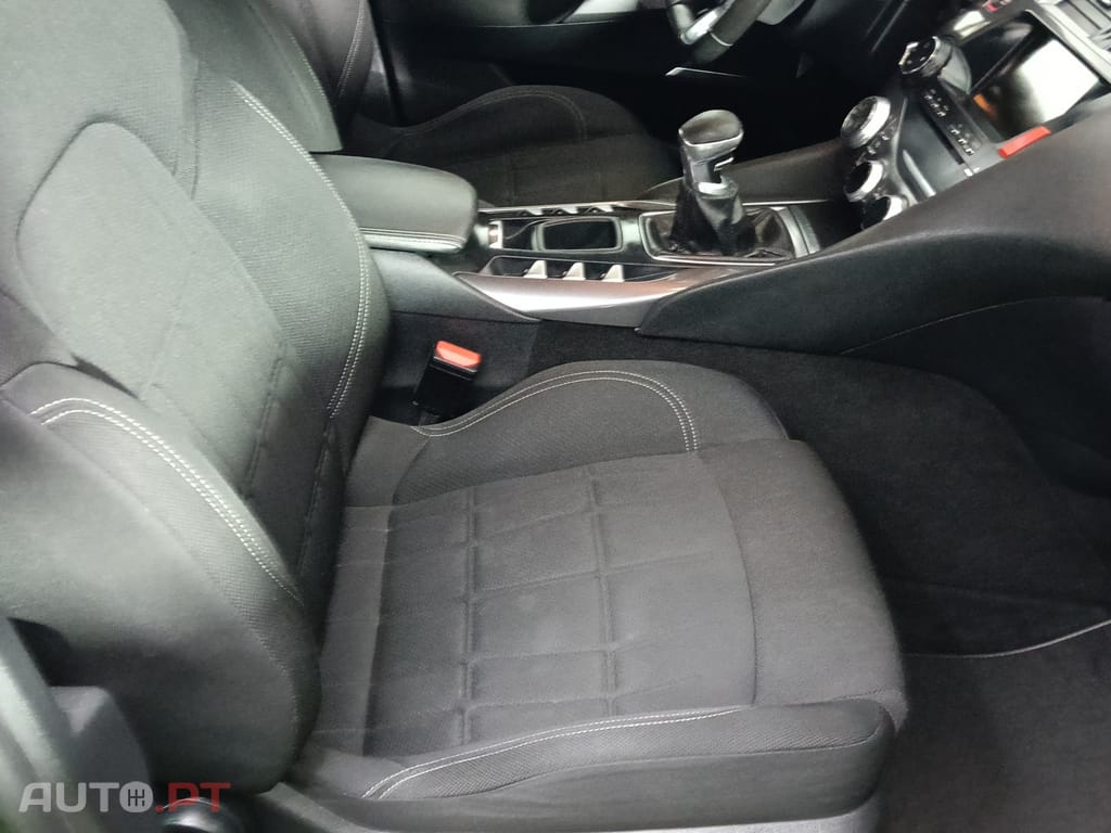 DS DS5 1.6 BlueHDi Chic