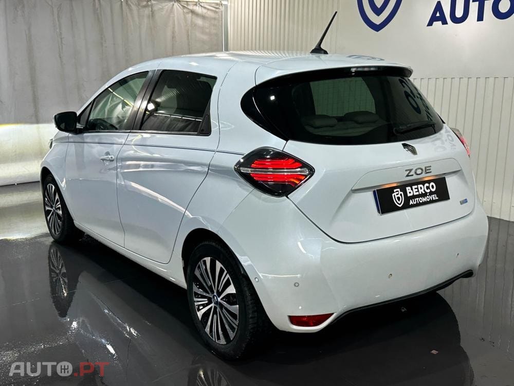 Renault Zoe Outro