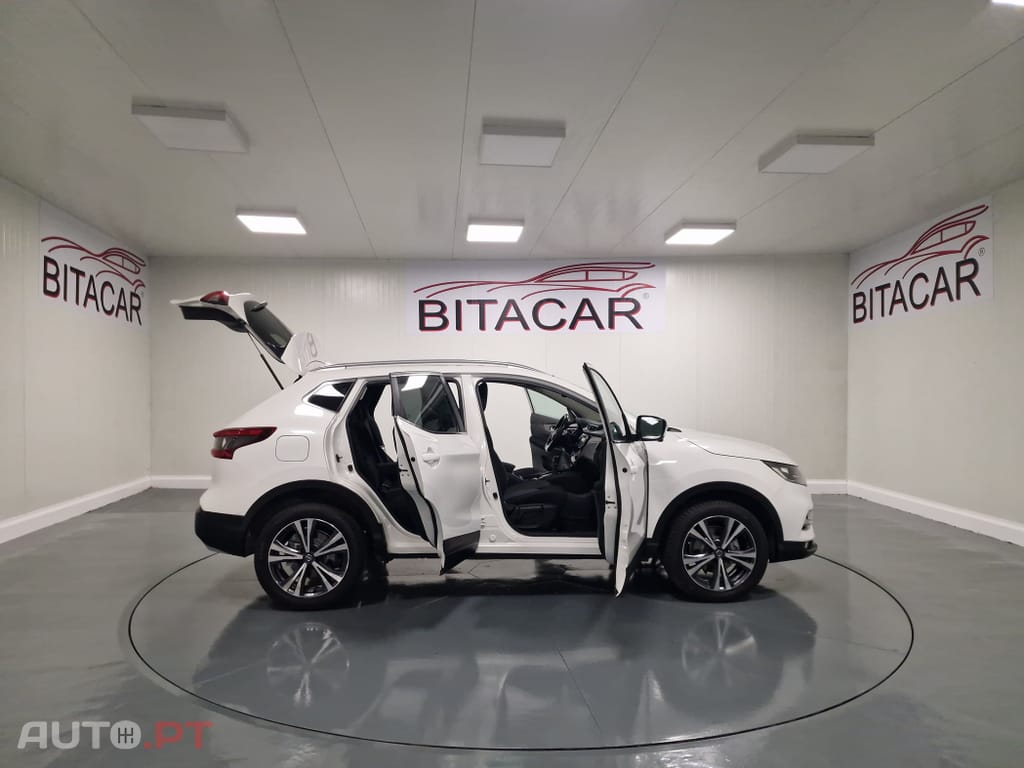 Nissan Qashqai 1.5 dCi N-Connecta