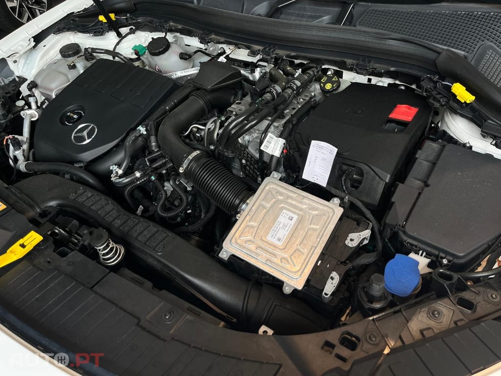Mercedes-Benz GLA 250 e AMG LINE