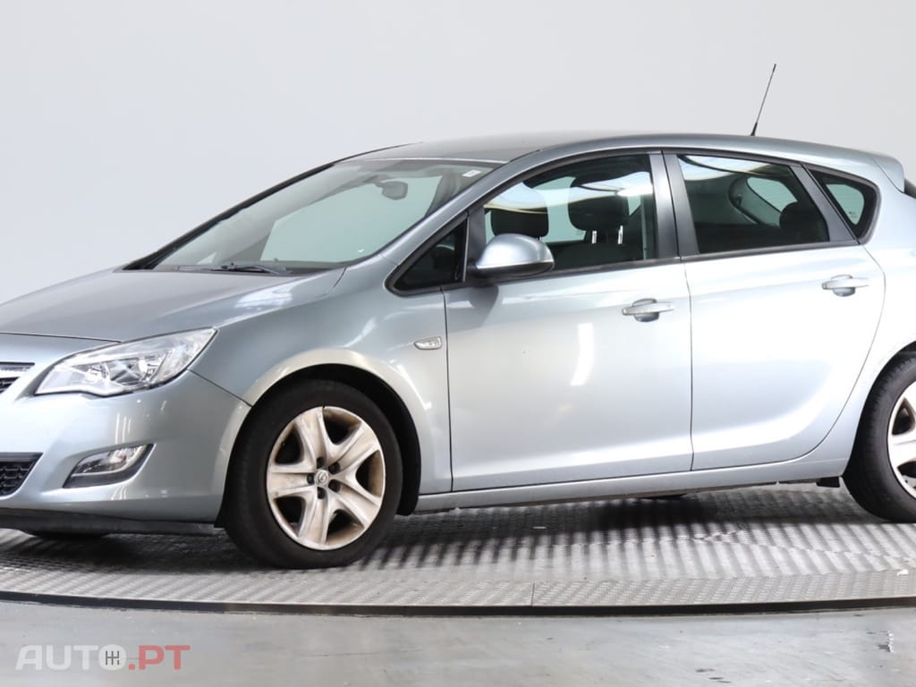 Opel Astra 1.3 CDTi Enjoy