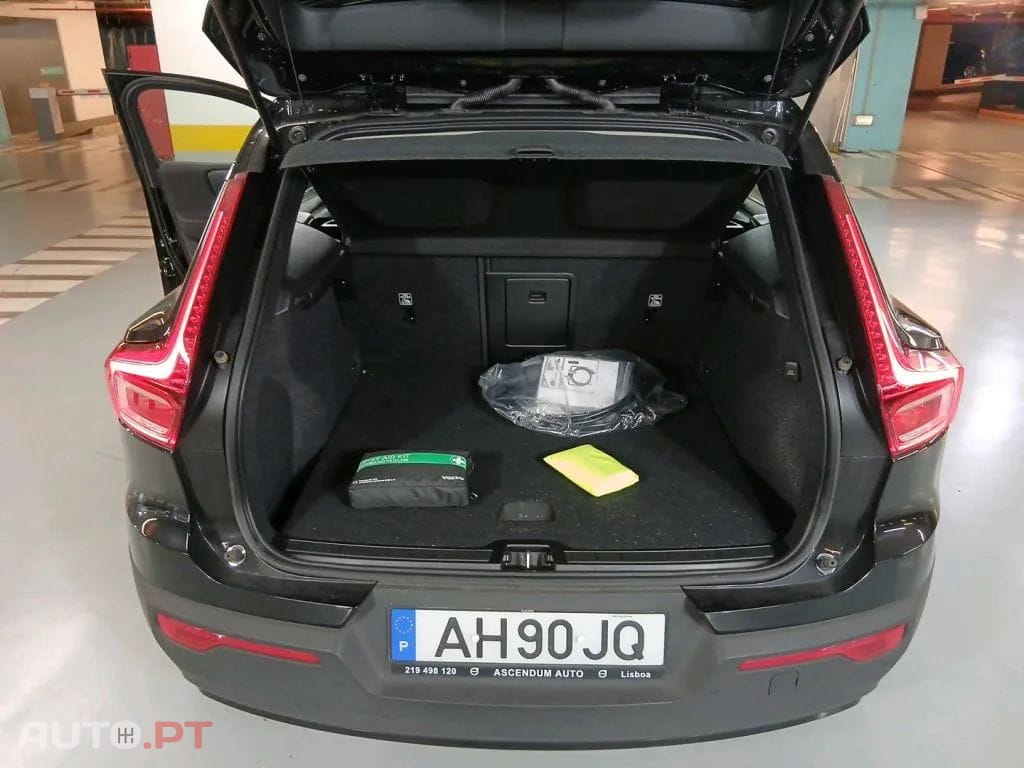Volvo XC40 1.5 T5 PHEV R-Design Expression