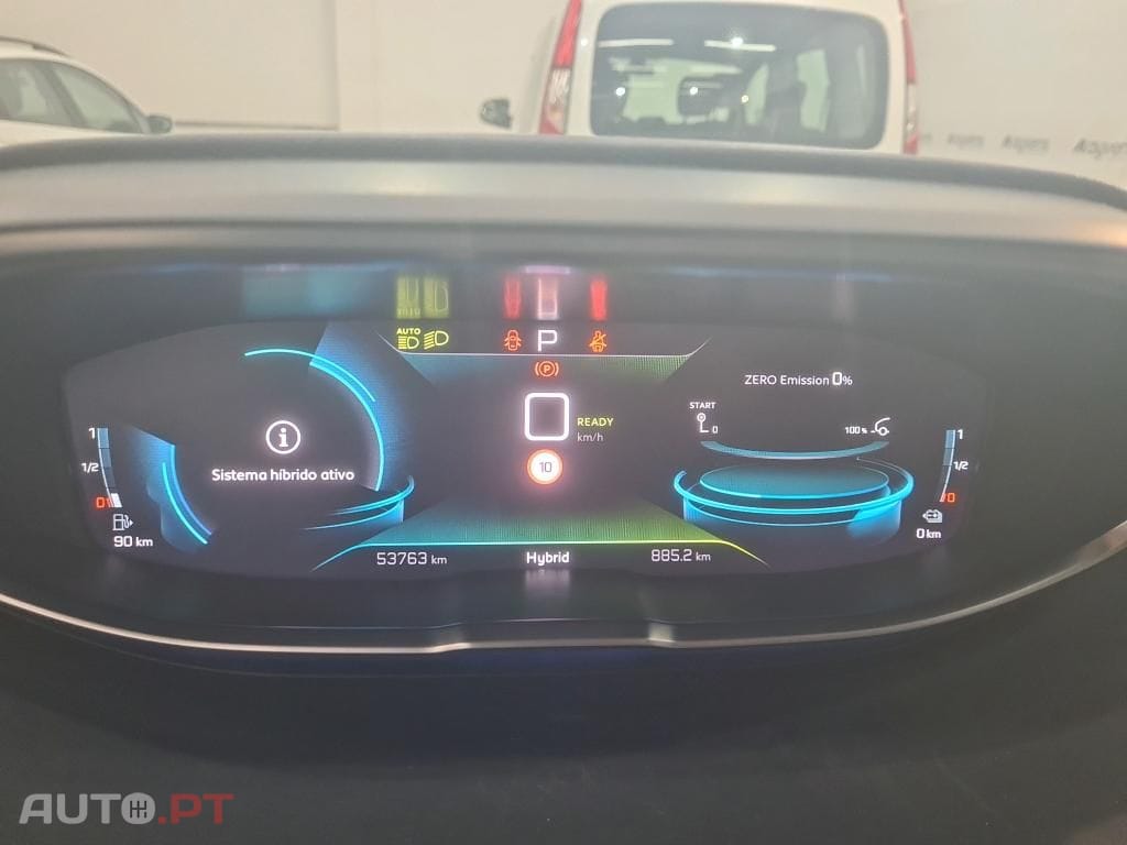 Peugeot 3008 1.6 Hybrid4 Allure e-EAT8