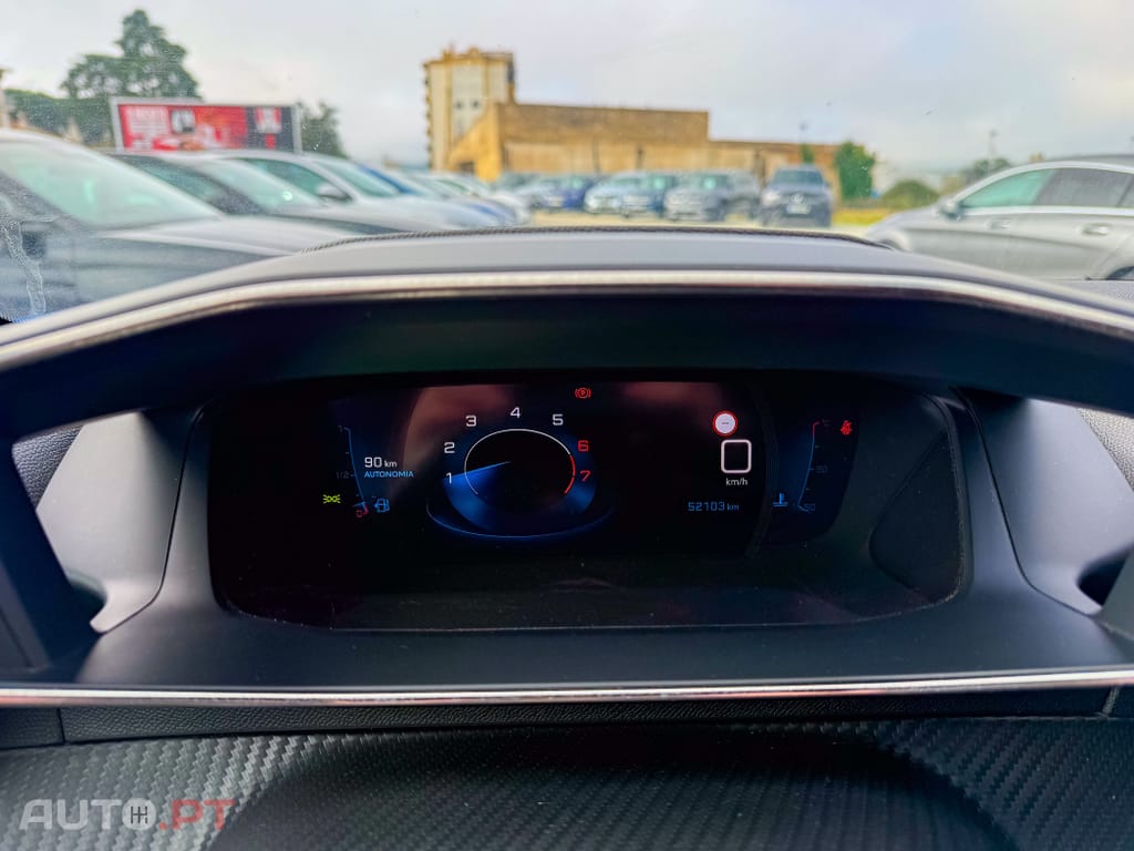 Peugeot 2008 1.2 PureTech Allure Pack