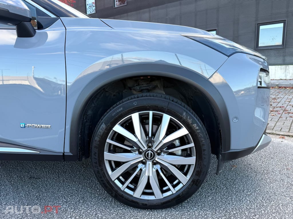Nissan X-Trail 1.5 e-Power Tekna+ 7L e-4force
