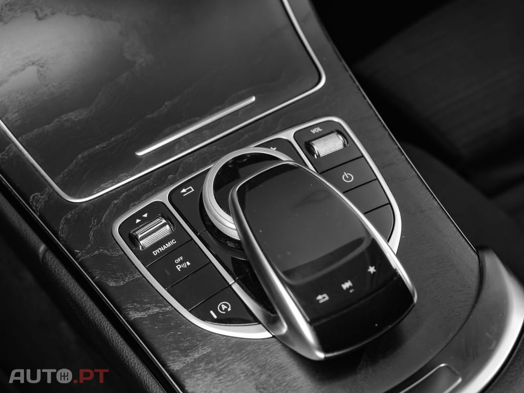 Mercedes-Benz C 220 d Station 9G-TRONIC AMG Line