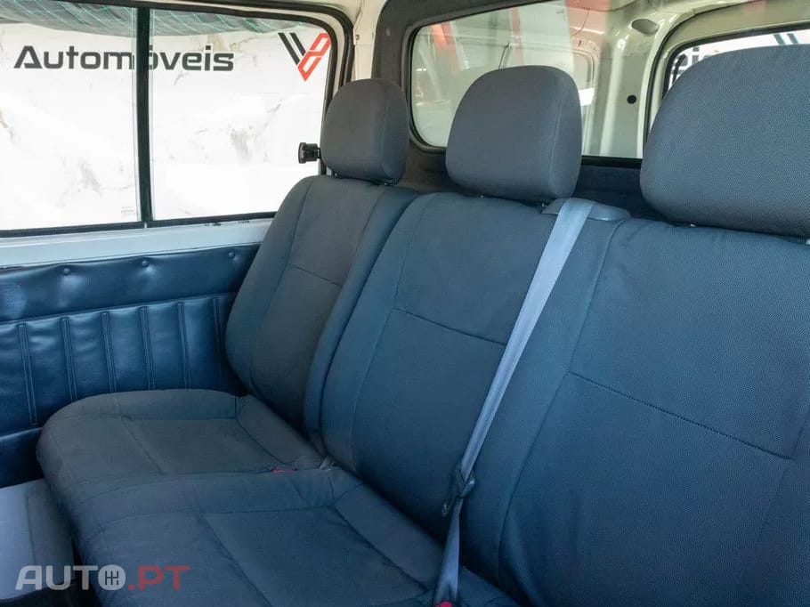 Toyota HiAce Hiace 2.5 D-4D 6 Lug.