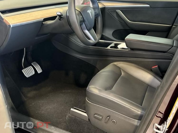 Tesla Model Y Performance Dual Motor AWD