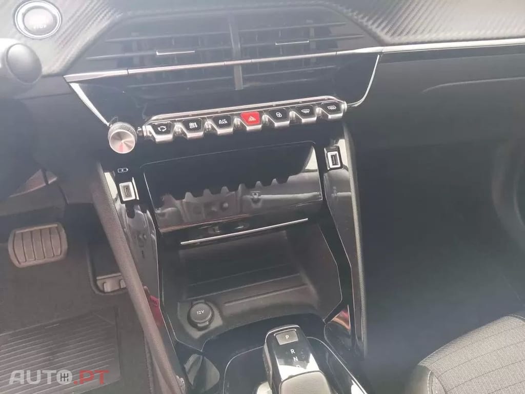Peugeot 2008 PureTech 130 Allure Pack