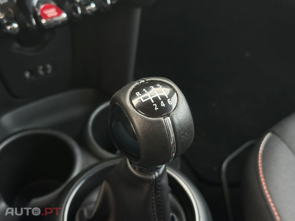 MINI Cooper One Blackyard