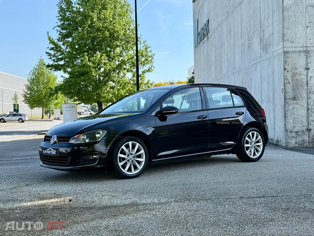 Volkswagen Golf 1.6 TDi Highline DSG