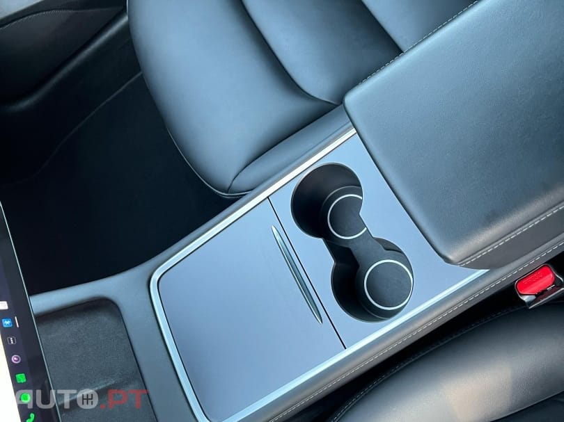 Tesla Model 3 Standard Range Plus RWD