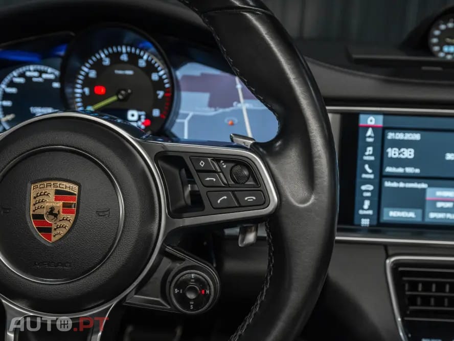 Porsche Panamera 4 E-Hybrid