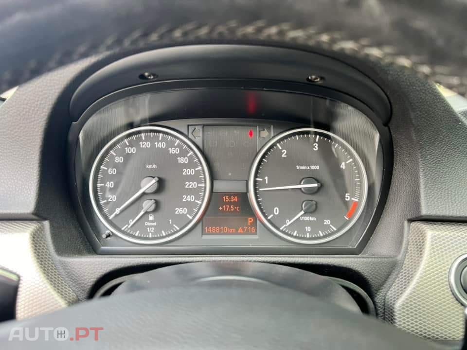 BMW 320 d Coupe Edição M Auto