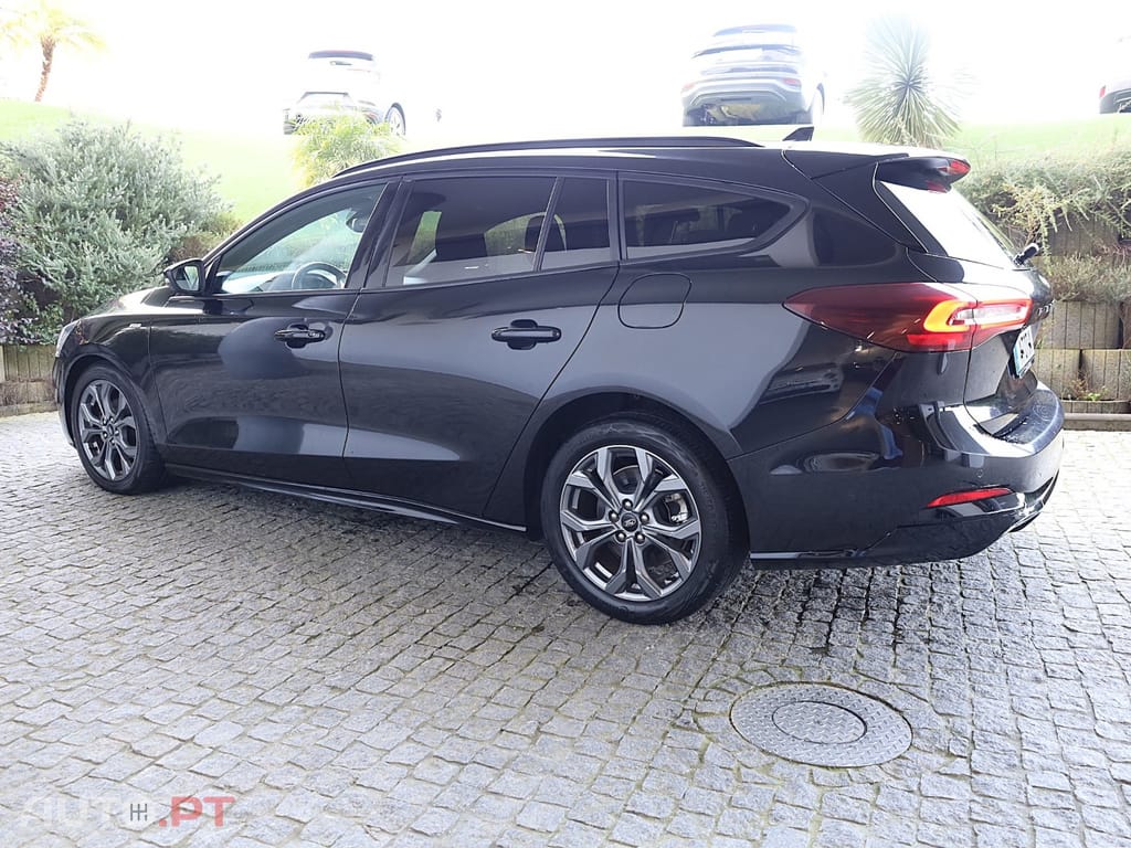 Ford Focus SW 1.0 EcoBoost MHEV ST-Line X