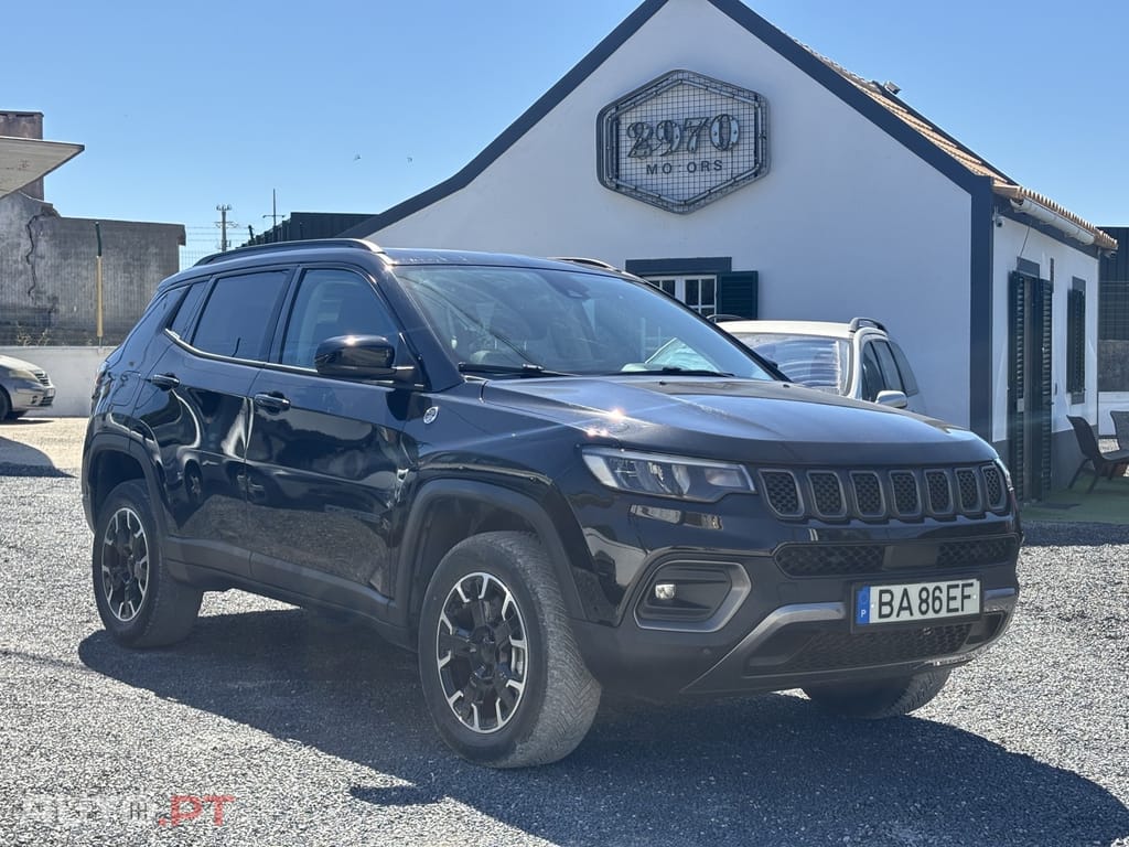Jeep Compass 1.3 TG Trailhawk
