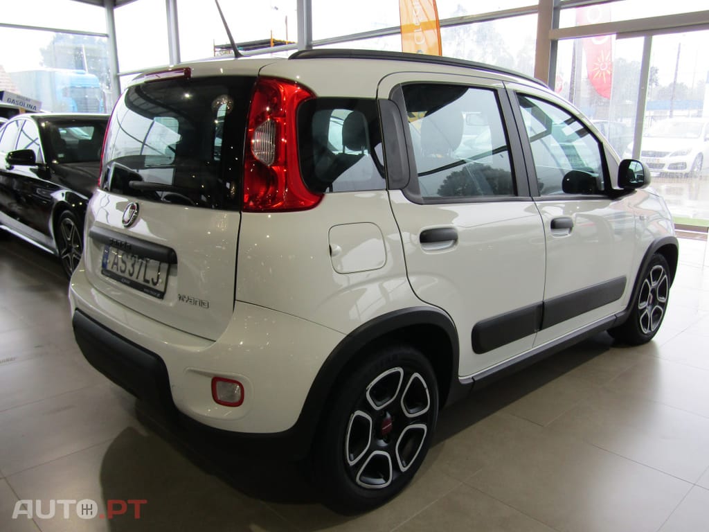 Fiat Panda 1.0 Hybrid Cross