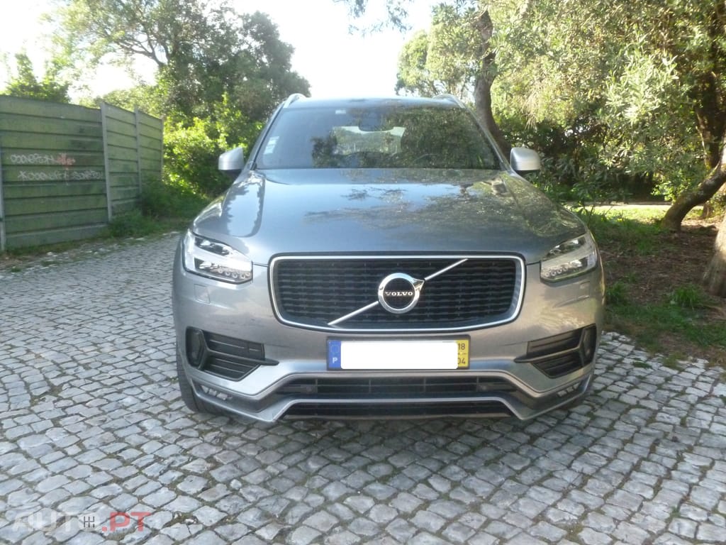 Volvo XC90 2.0 D4 R-Design Auto