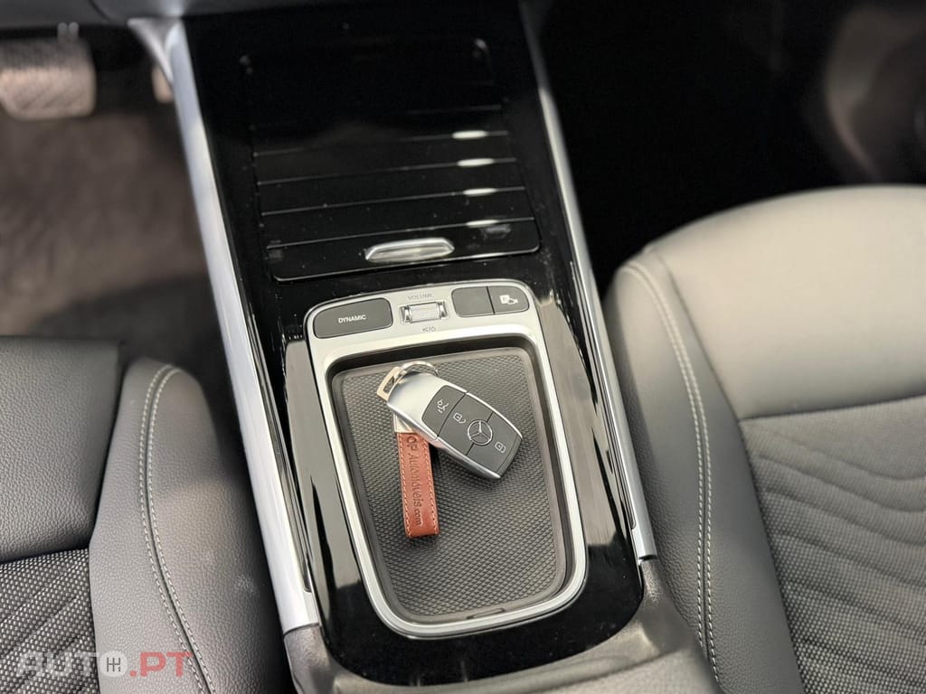 Mercedes-Benz GLA 250 e Progressive