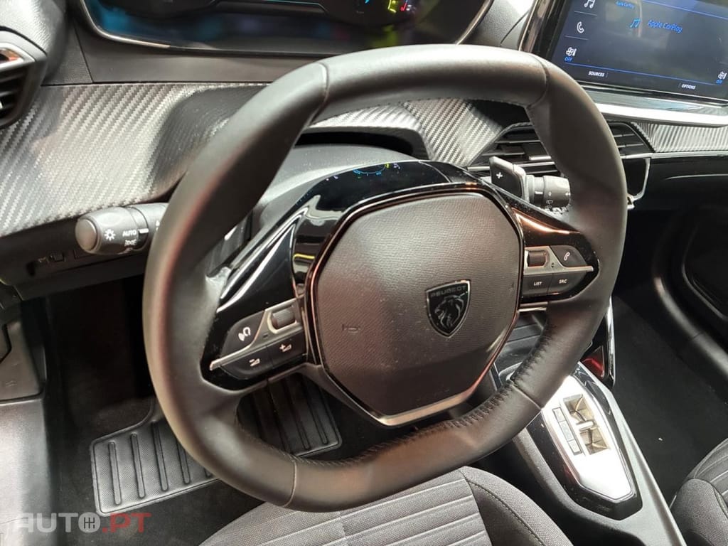 Peugeot 208 1.2 Hybrid Active e-DCS6