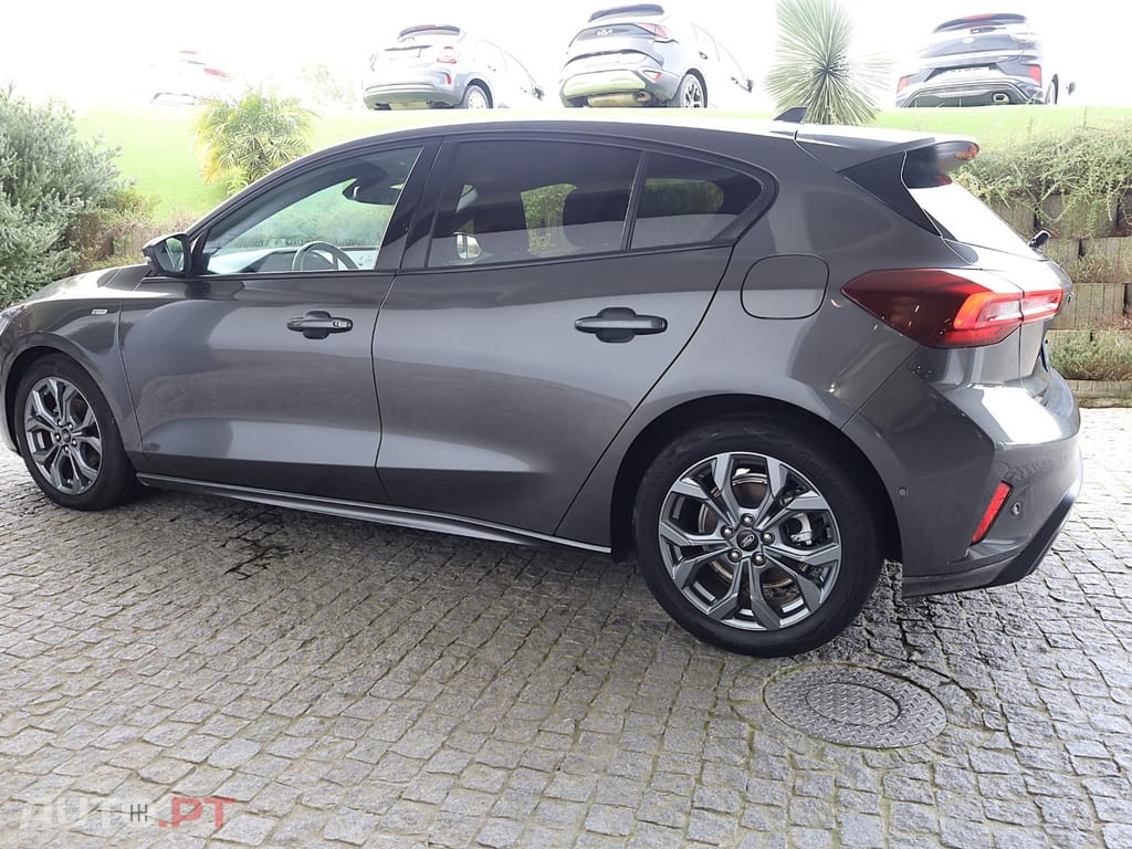 Ford Focus 1.0 EcoBoost MHEV ST-Line