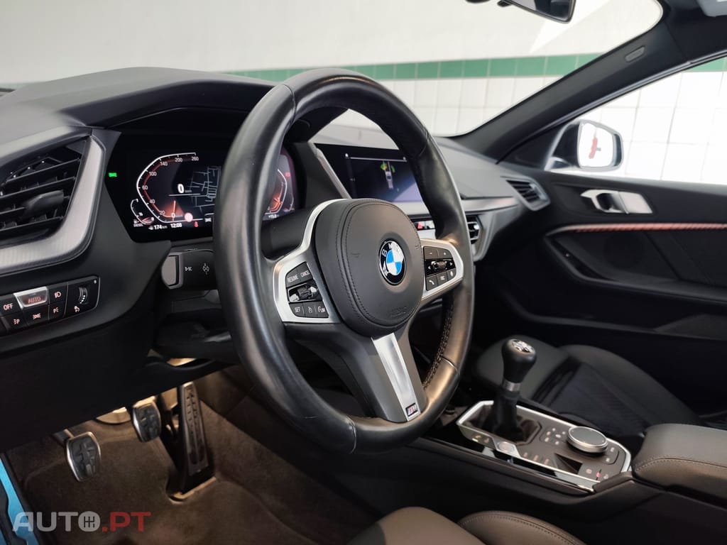 BMW 116 d Pack Desportivo M