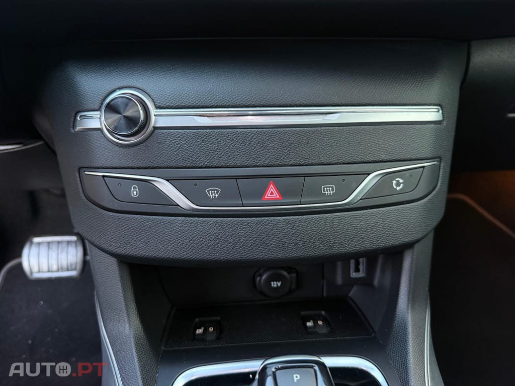 Peugeot 308 1.2 PureTech Allure Pack EAT8