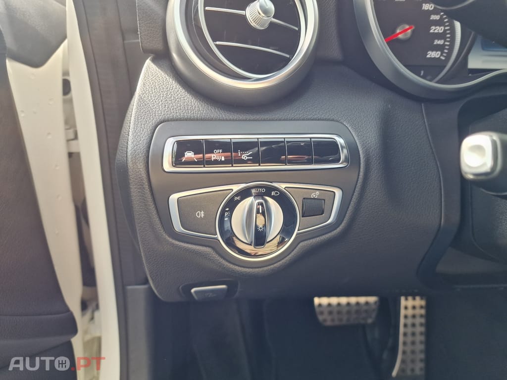Mercedes-Benz C 250 d Coupe 9G-TRONIC AMG Line