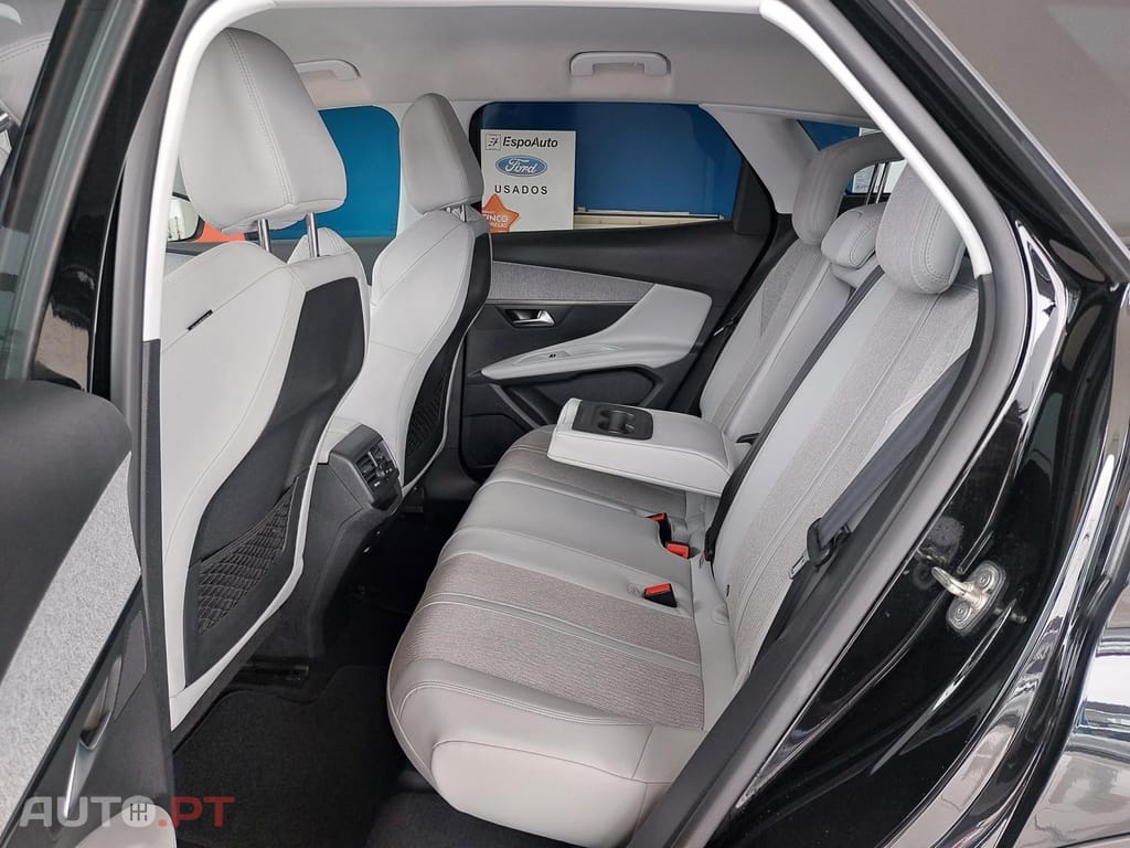 Peugeot 3008 1.5 BlueHDi Allure