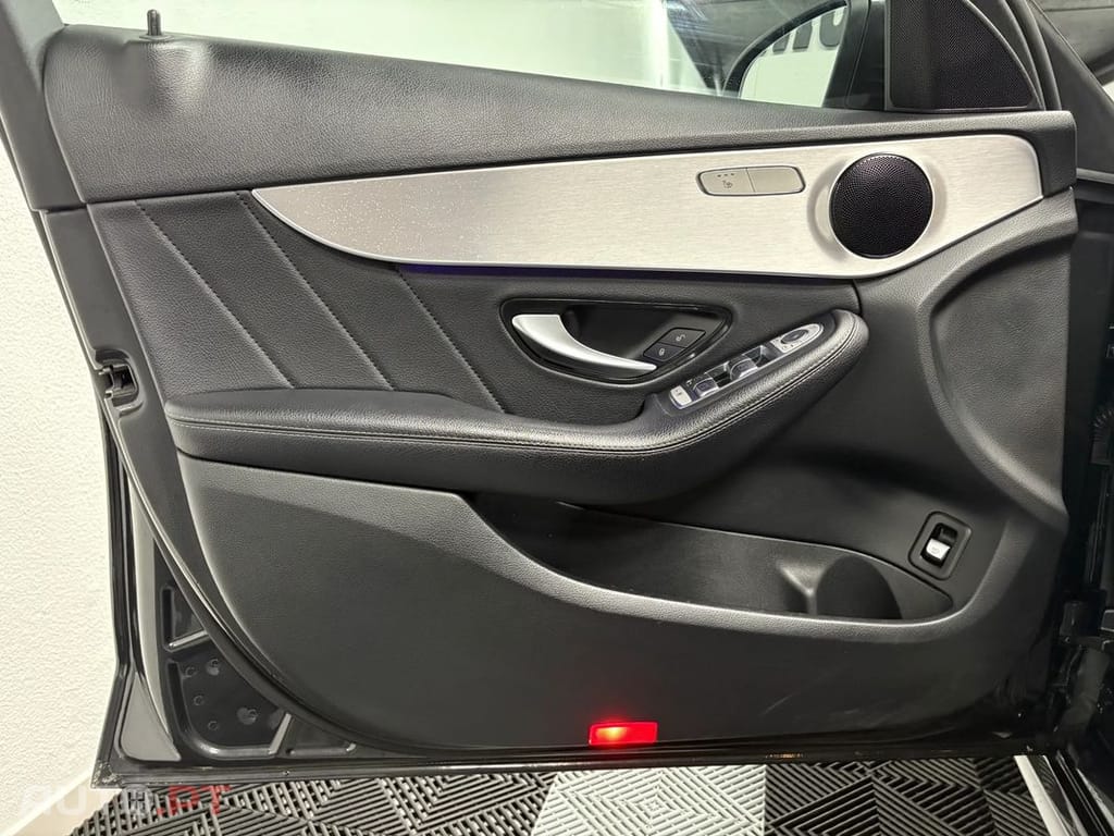 Mercedes-Benz C 180 d Station 9G-TRONIC AMG Line