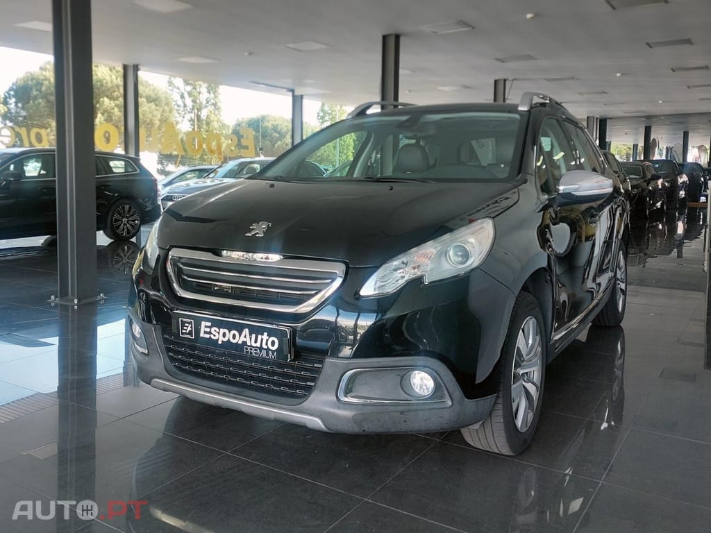 Peugeot 2008 1.2 PureTech Allure