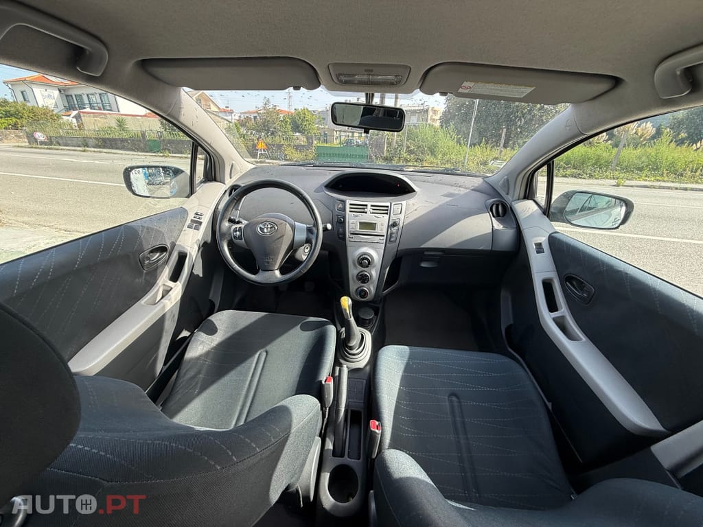 Toyota Yaris 1.0 VVT-i AC