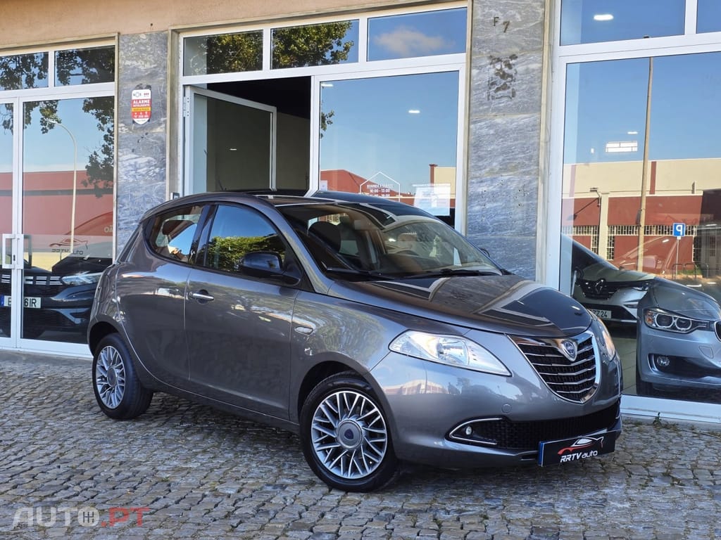 Lancia Ypsilon 1.3 M-jet S&S Platinum