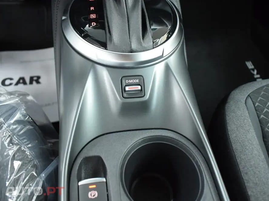 Nissan Juke 1.0 DIG-T N-Connecta Two Tone DCT