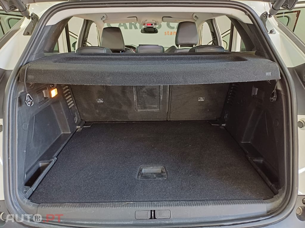 Peugeot 3008 1.5 BlueHDi Allure EAT8