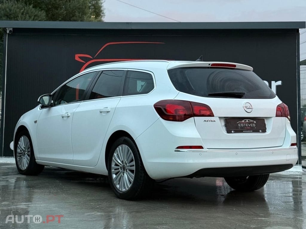 Opel Astra J Sports Tourer