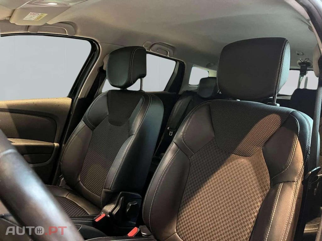 Renault Clio Sport Tourer Tce Limited 