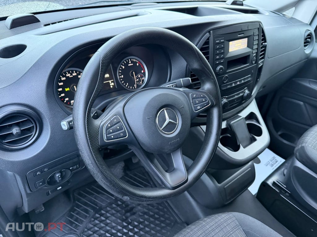 Mercedes-Benz Vito CDI PRO 8 LUGARES