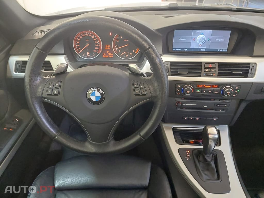 BMW 335 i Coupe Aut.