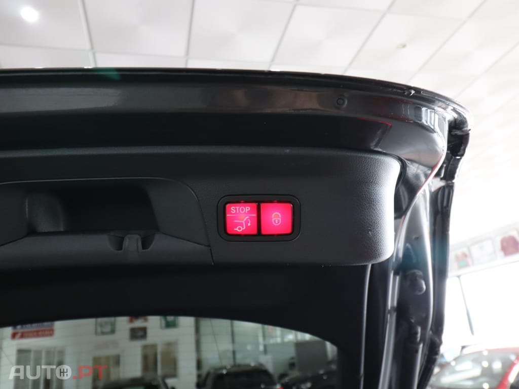 Mercedes-Benz GLC 300 AMG