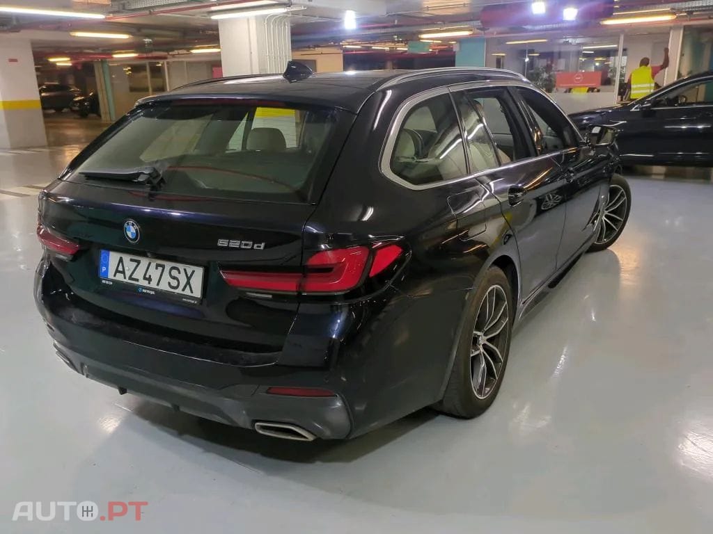 BMW 520 d Pack Desportivo M Auto