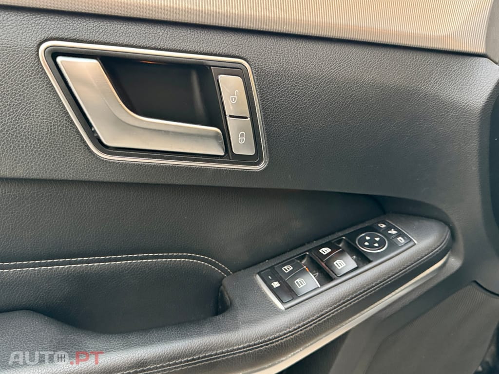 Mercedes-Benz E 300 BlueTEC Hybrid Avantgarde