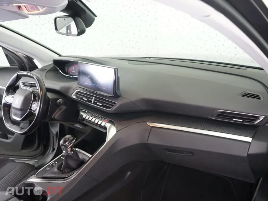 Peugeot 3008 1.5 BlueHDi Allure