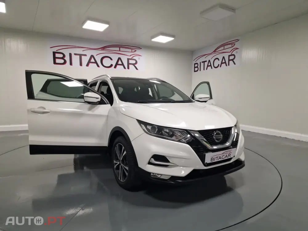 Nissan Qashqai 1.5 dCi N-Connecta