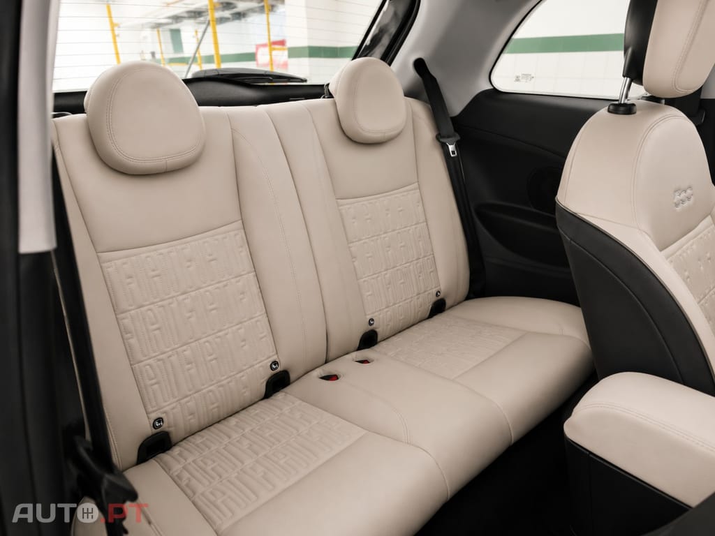 Fiat 500e La Prima
