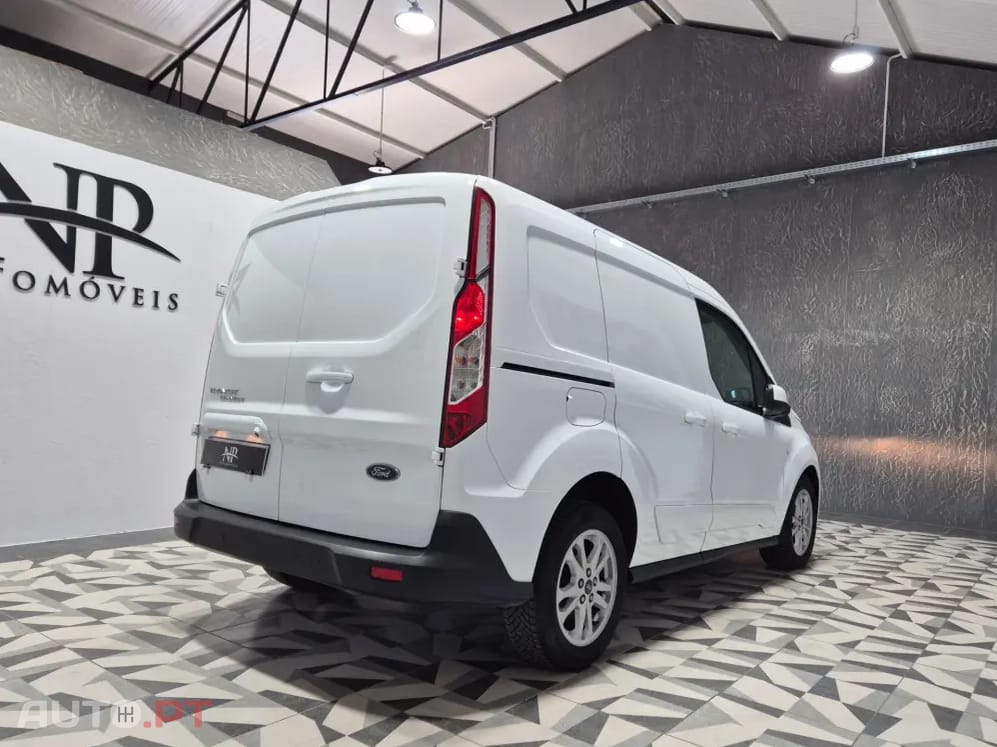 Ford Transit Connect Outro