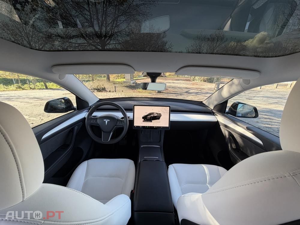 Tesla Model Y Long Range Dual Motor AWD